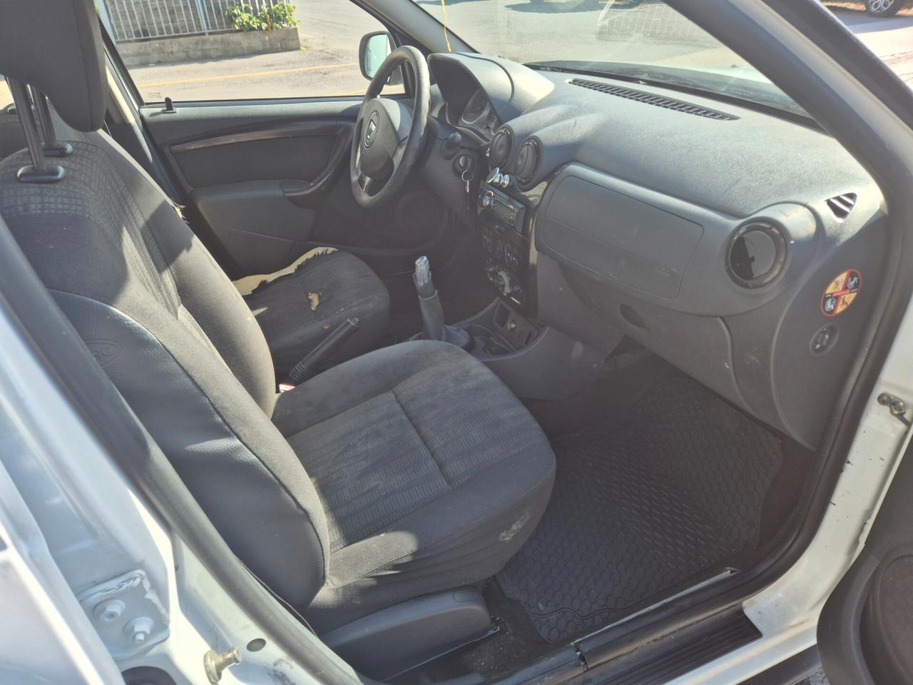 Dacia Duster 1.5 dCi 90CV 4x2 Lauréate Gancio traino!!!