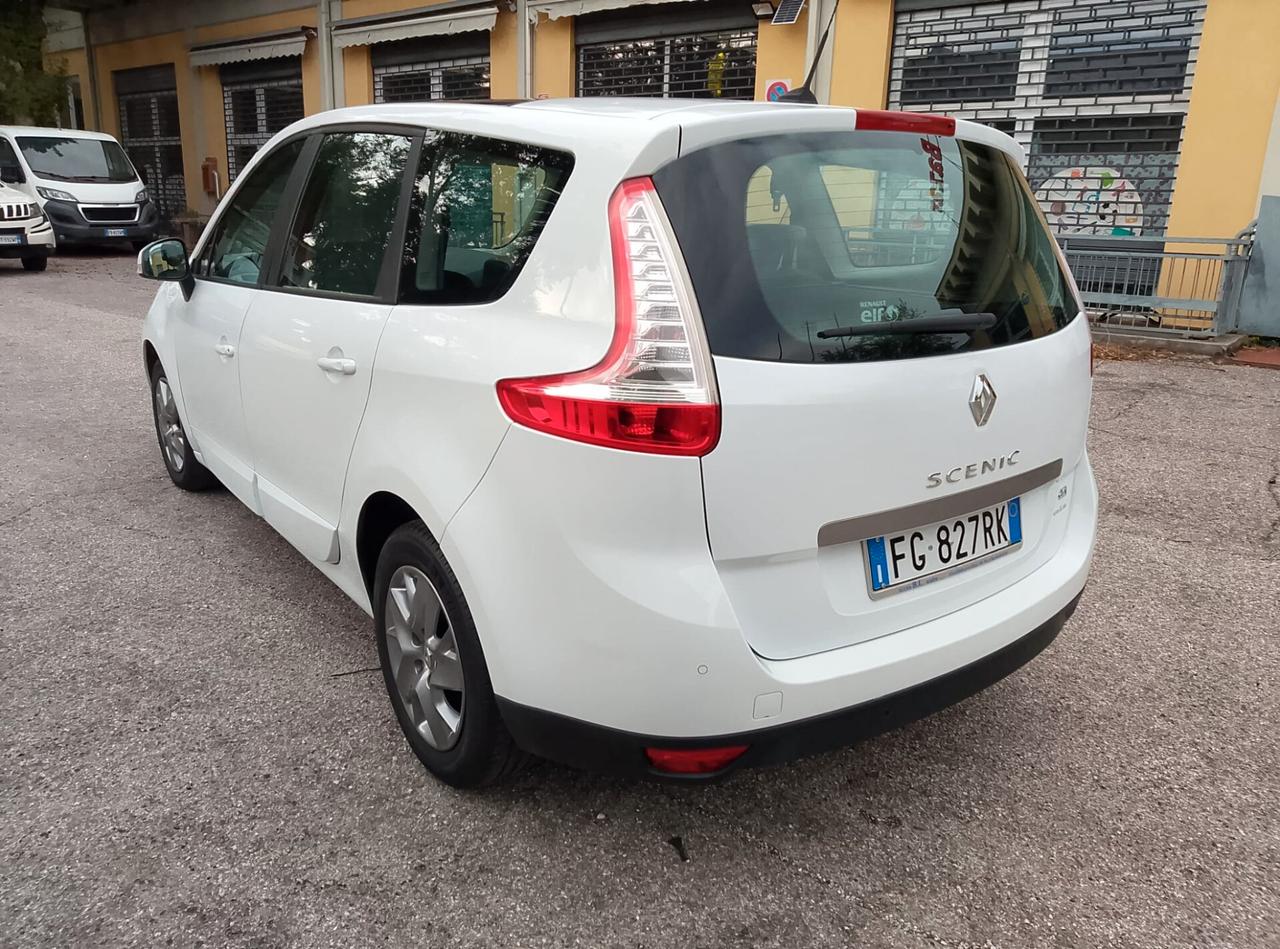 Renault Scenic Scénic X-Mod 1.5 dCi 110CV