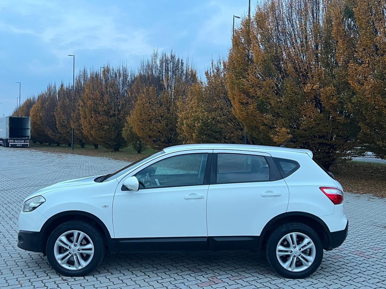 Nissan Qashqai 2.0 dCi DPF Acenta