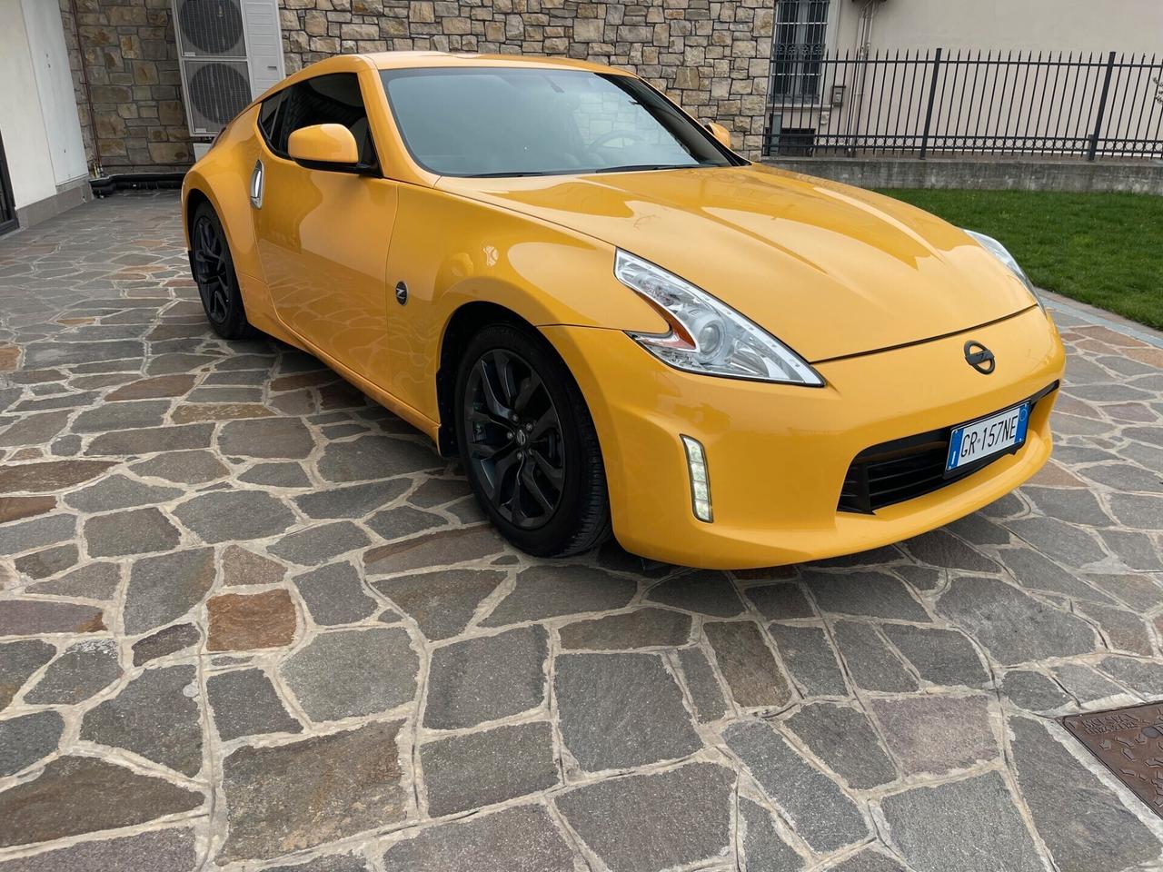 Nissan 370Z Coupé 3.7 V6 Lev 2