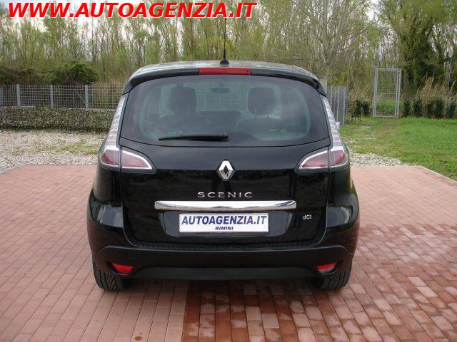 RENAULT Scenic Scénic XMod 1.5 dCi 110CV DE LUXE