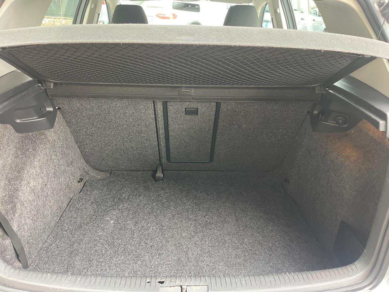 Volkswagen Golf 1.6 TDI DPF 5p. Highline NEO PATENTATI