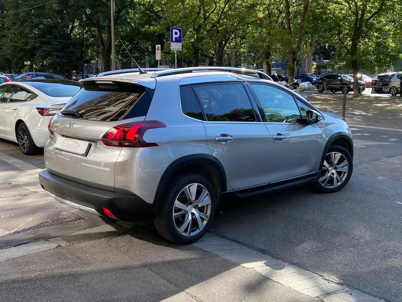 Peugeot 2008 Allure 1.5 Blue HDI 100 #11323