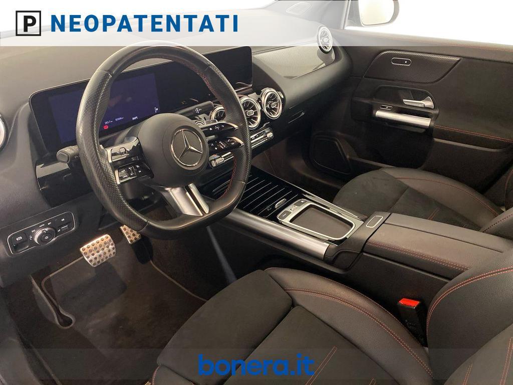 Mercedes GLA 180 180 D AMG Line Premium Plus 8G-DCT