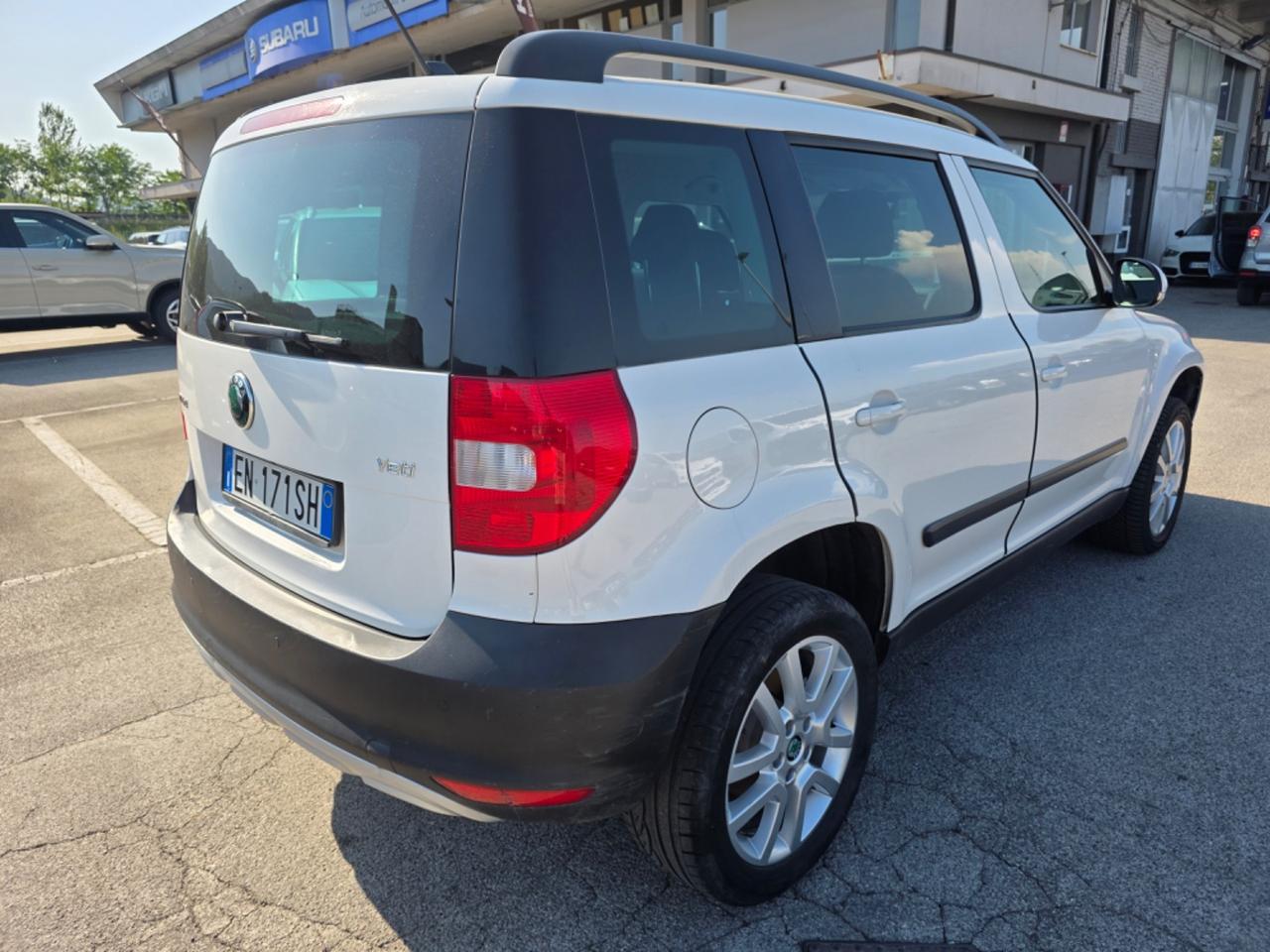 Skoda Yeti 2.0 TDI CR 140CV DSG 4x4 Elegance