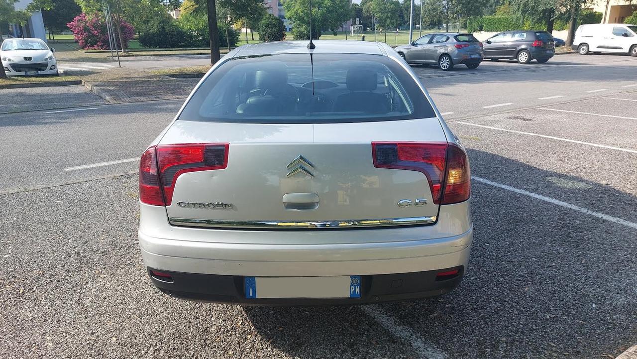 Citroen C5 2.2 B-T HDi FAP Executive