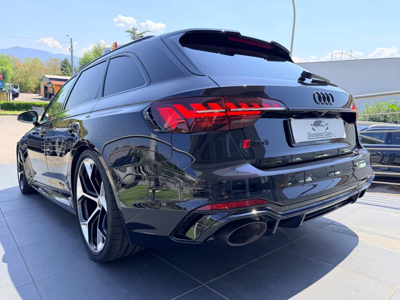 Audi A4 RS 4 Avant performance 450cv uni pro