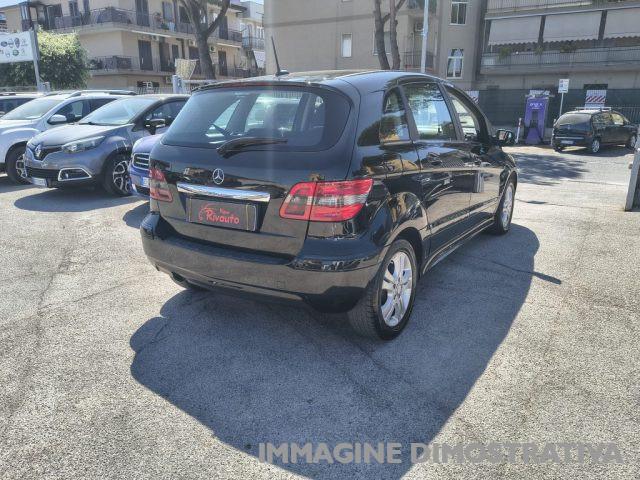 MERCEDES-BENZ B 180 CDI Executive