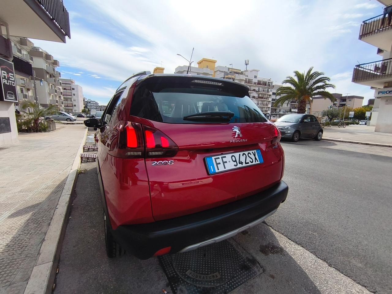 Peugeot 2008 BlueHDi 120 S&S Allure