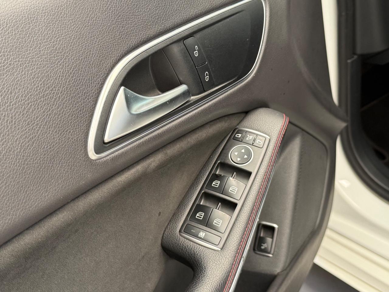 Mercedes-benz CLA 180 S.W. Premium