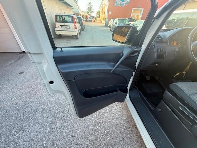 Mercedes-benz Vito 2.2 113 CDI 4x4 TN Mixto Vetrato Extralong