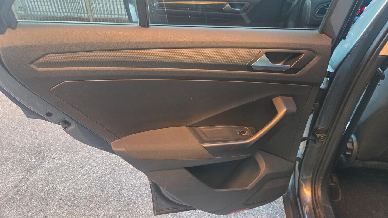 Volkswagen T-Roc 2.0 TDI SCR 4MOTION Advanced BlueMotion Technology