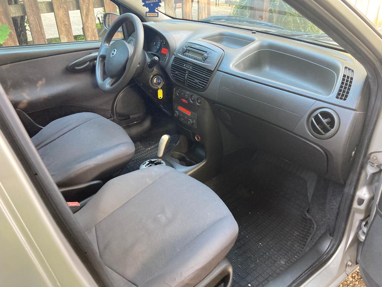 FIAT PUNTO 1.3 MJT 70CV 5PORTE CAMBIO AUTOMATICO