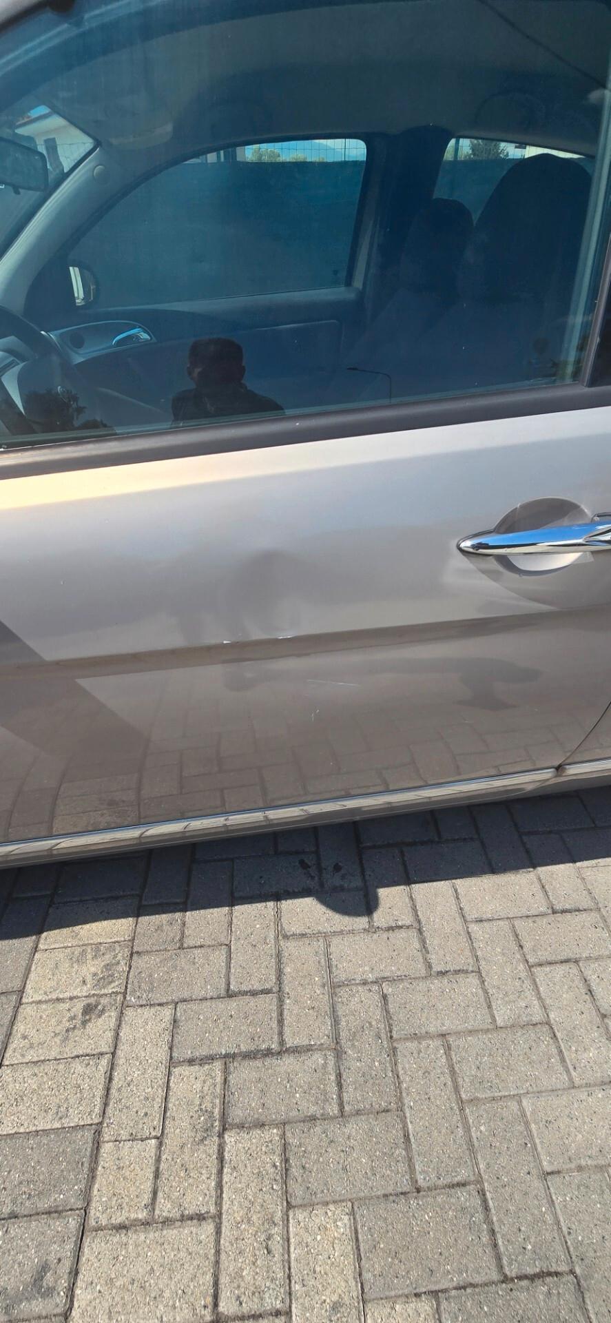 Lancia Ypsilon 1.3 MJT 75 CV Diva