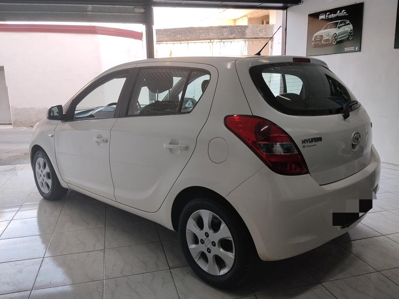 Hyundai i20 1.2 benzina 2010 CON GARANZIA