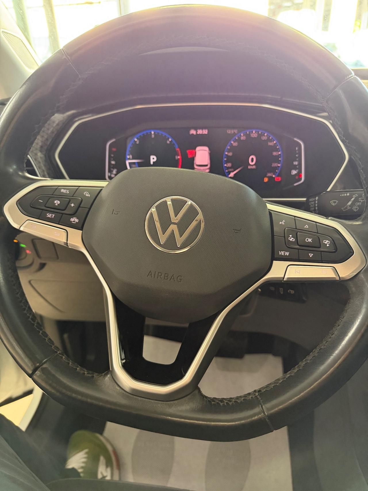 Volkswagen T-Cross 1.6 TDI DSG SCR Advanced 95CV R-LINE