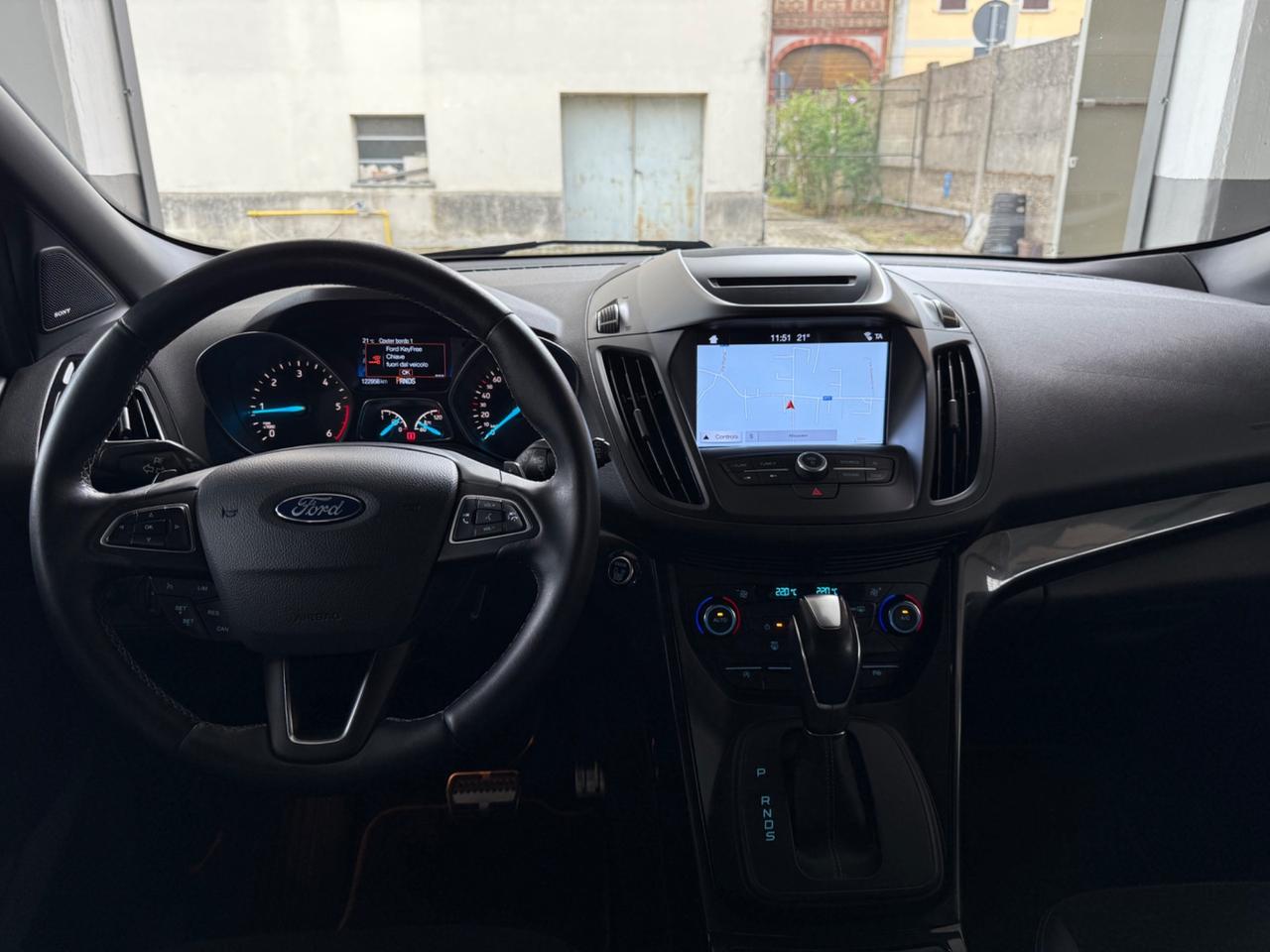 Ford Kuga 1.5 TDCI 120 CV S&S 2WD Powershift ST-Line