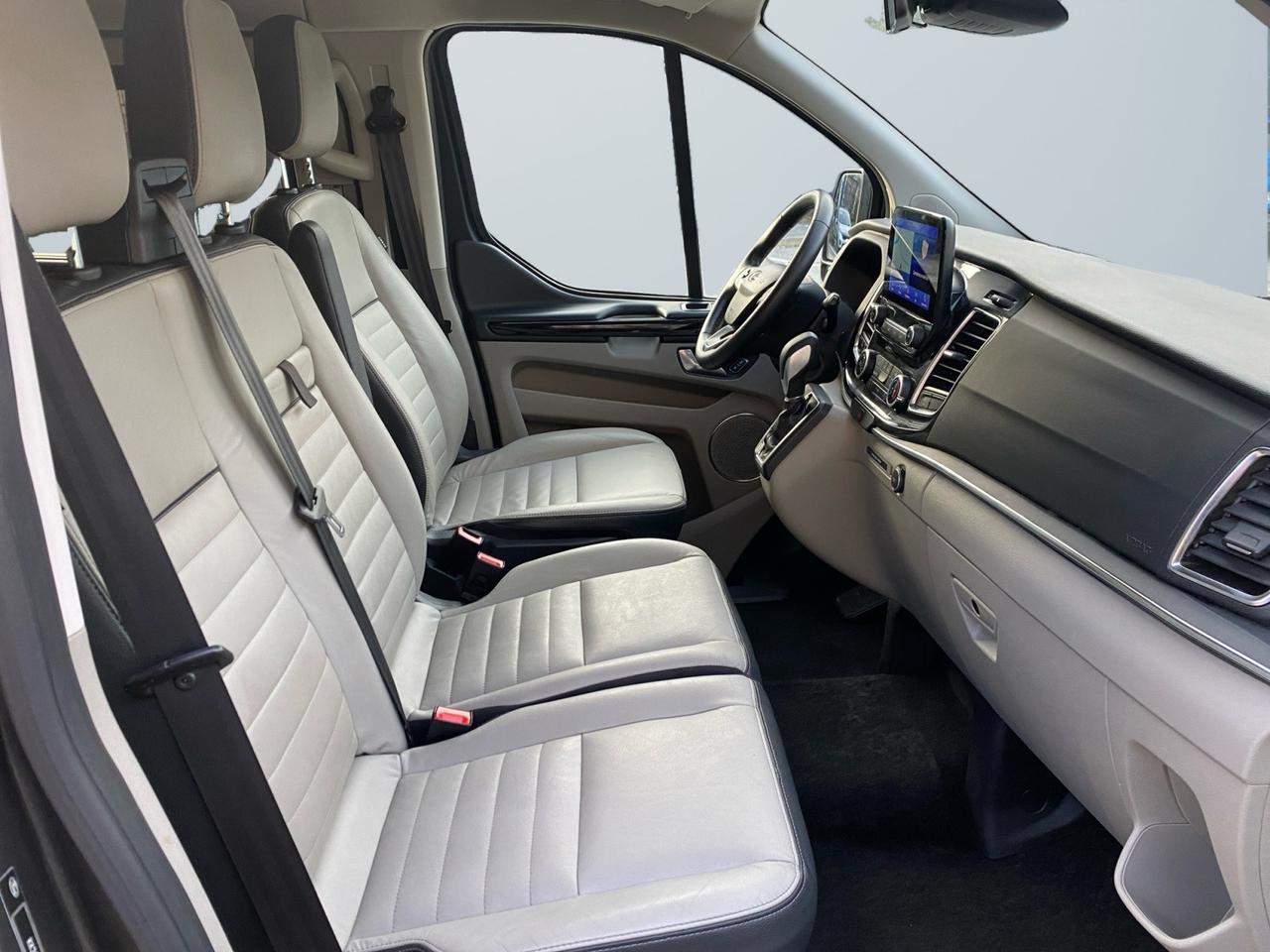 FORD Tourneo Custom 320 2018 - tourneo custom 320 2.0 tdci 185cv Titanium L2H1 auto E6.2