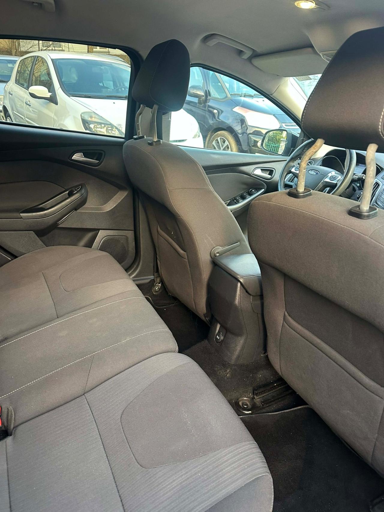 Ford FOCUS 1.6 TDCi 115 CV TITANIUM NAVI FULLOPT KMCERT