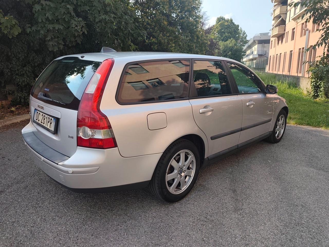 Volvo V50 2.4i 20V automatica 170 cv