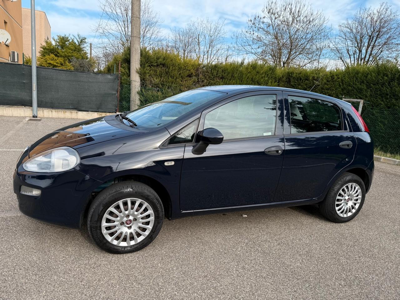 Fiat Punto Evo 1.4 METANO - NEOPATENTATI - 12 MESI DI GAR. -