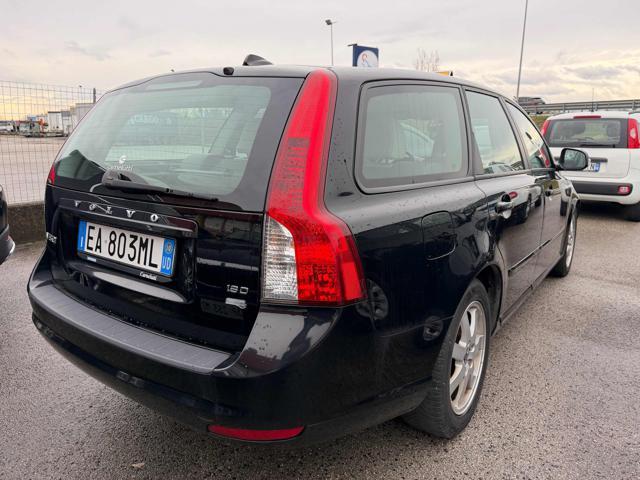 VOLVO V50 D2 R-design