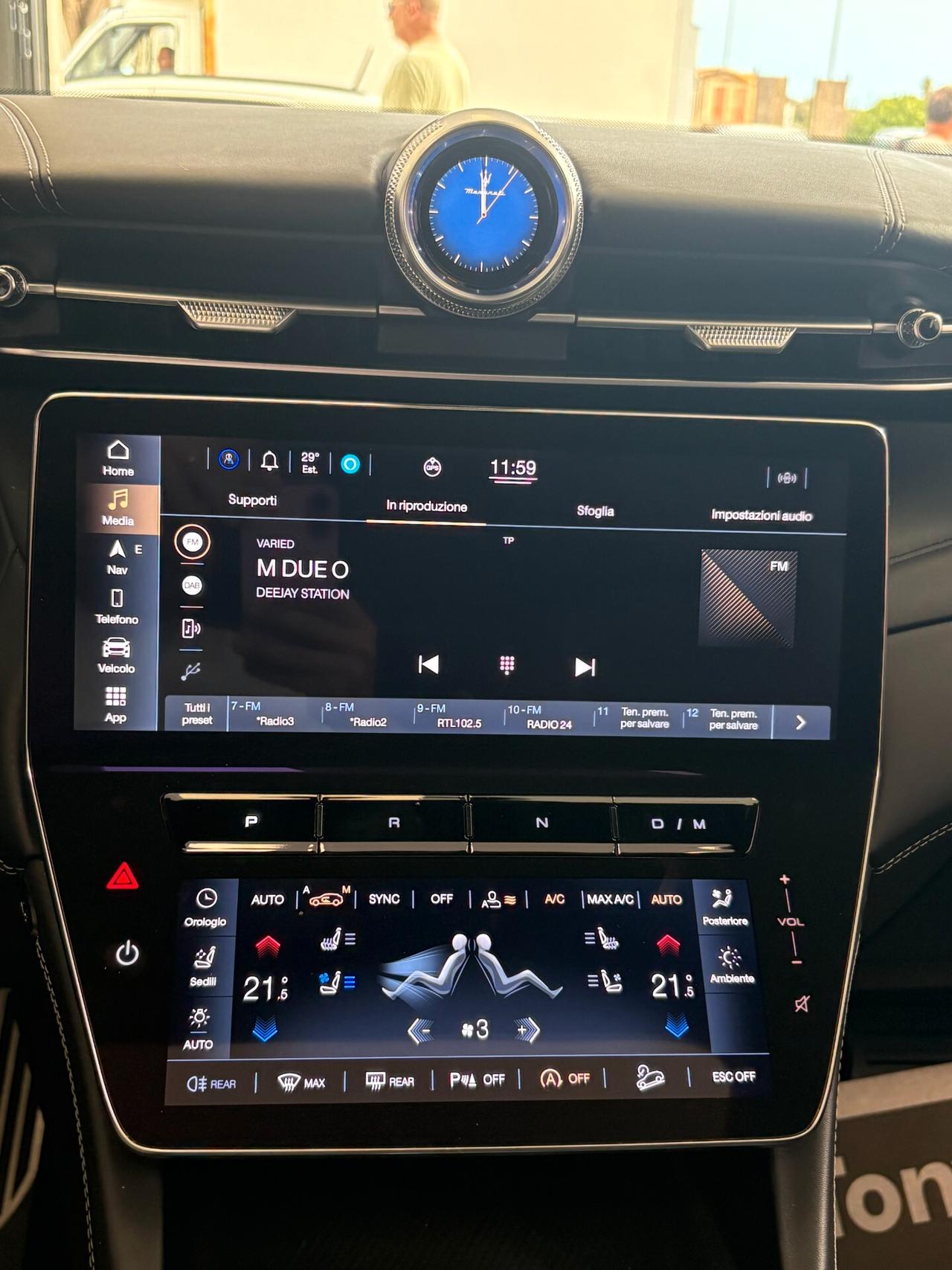 Maserati Grecale 2.0 mhev 330cv(benz/elettrica)modello MODENA con TETTO APRIBILE,VIRTUAL COCKPIT,TELECAMERA,APPLE CAR