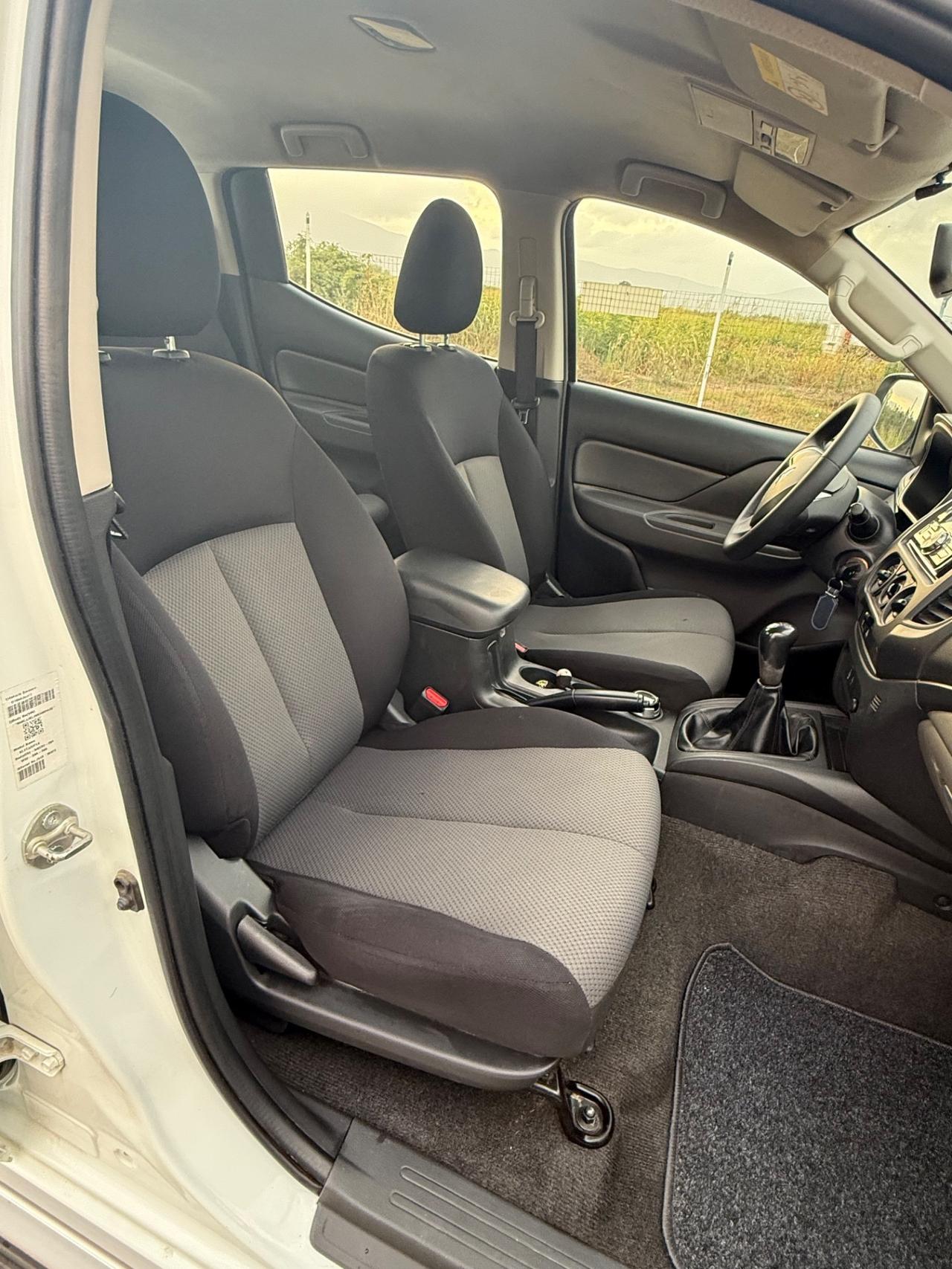 Mitsubishi L200 2.4 DI-D/154CV Club Cab Invite