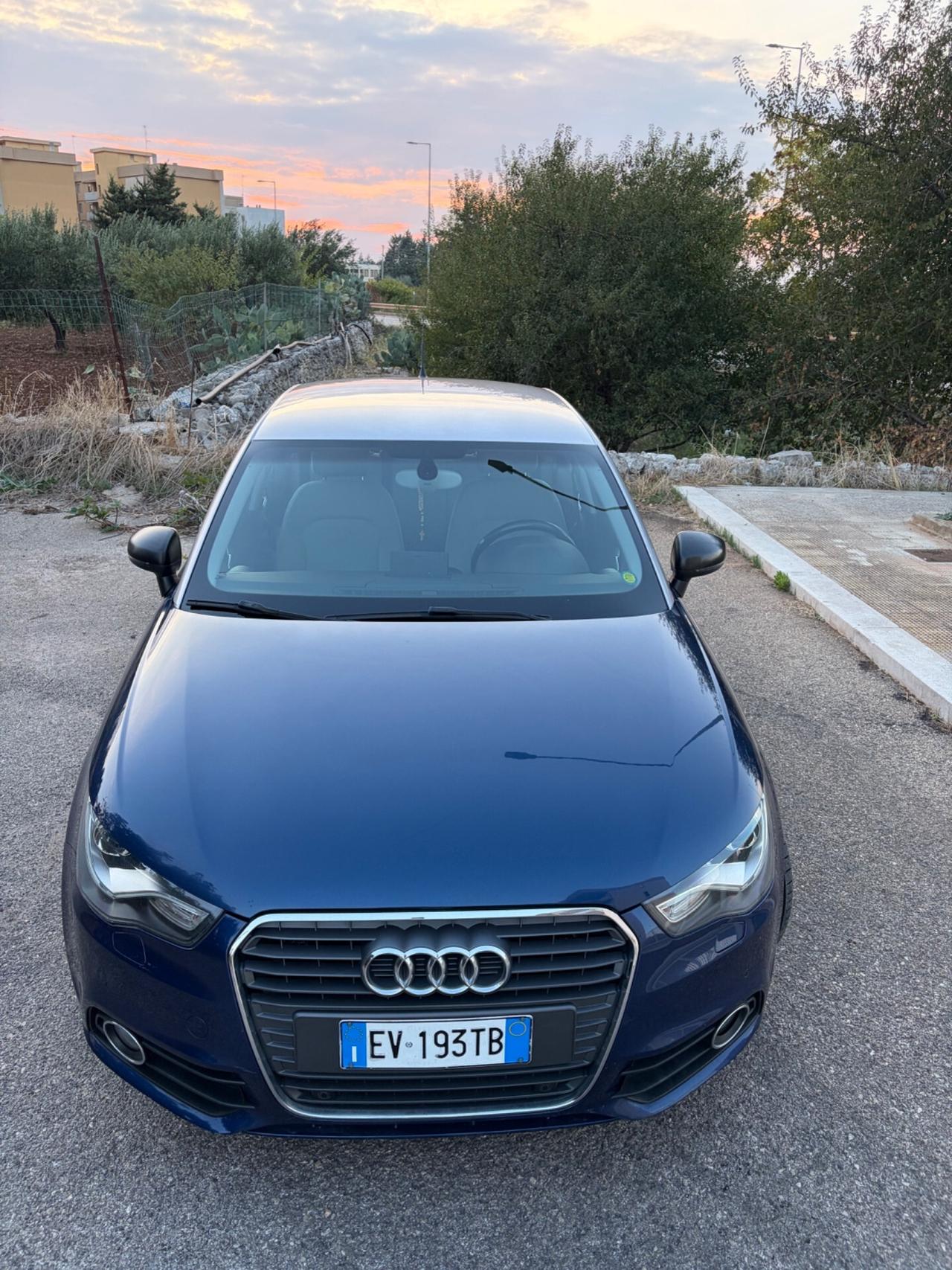Audi A1 1.6 TDI S tronic line edition plus