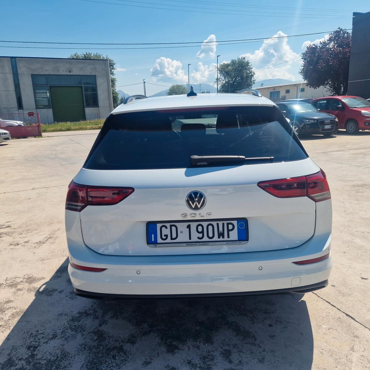 Volkswagen Golf Variant Golf Variant 1.5 TGI DSG Style PERFETTA QUALSIASI PROVA