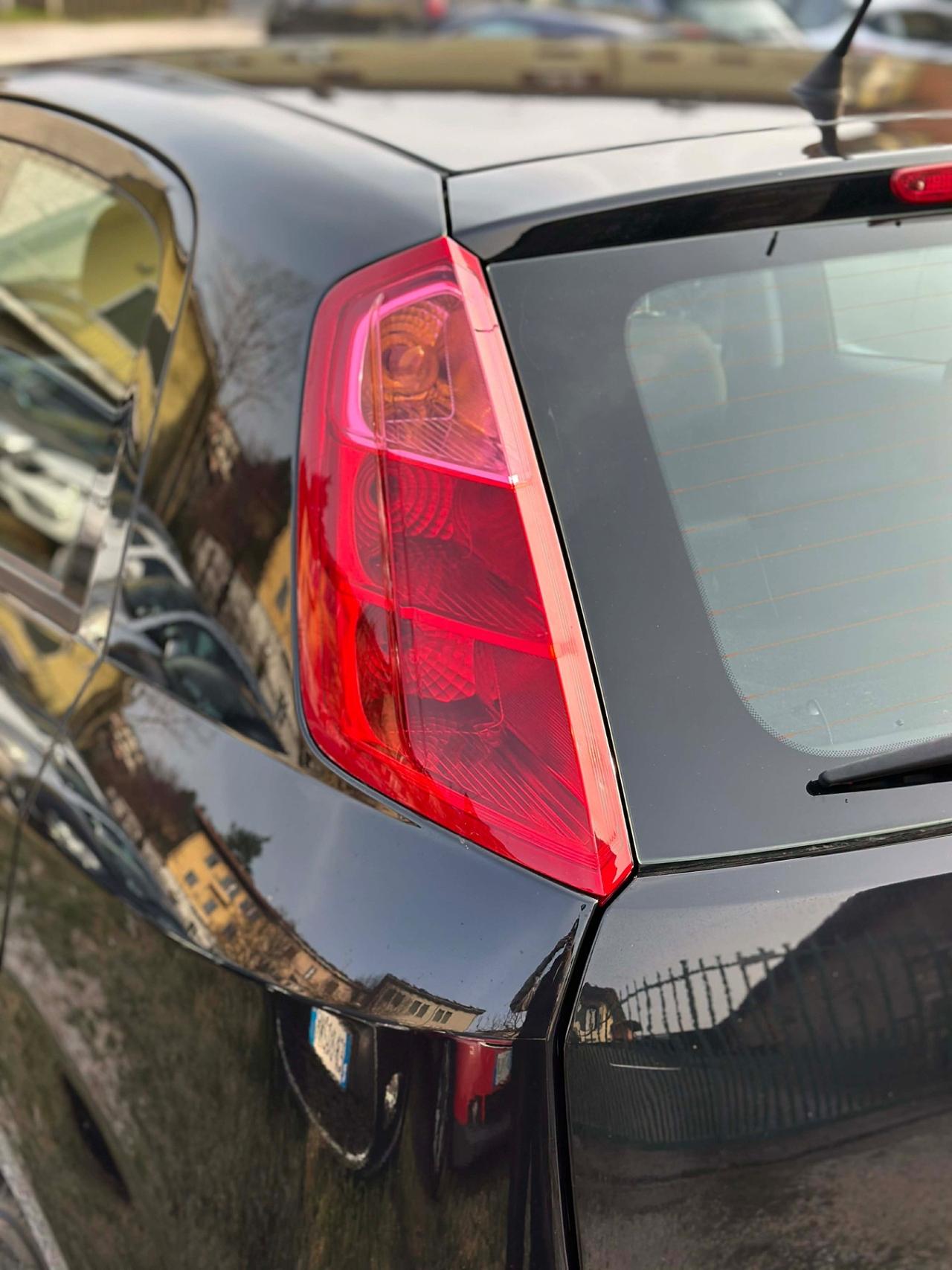 Fiat PUNTO 1.2 8V 5P LOUNGE KMCERT NEOPAT GARANZ