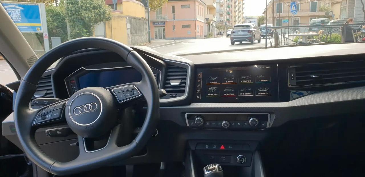 Audi A1 1.0 TFSI ultra S tronic Sport 26.000 KM