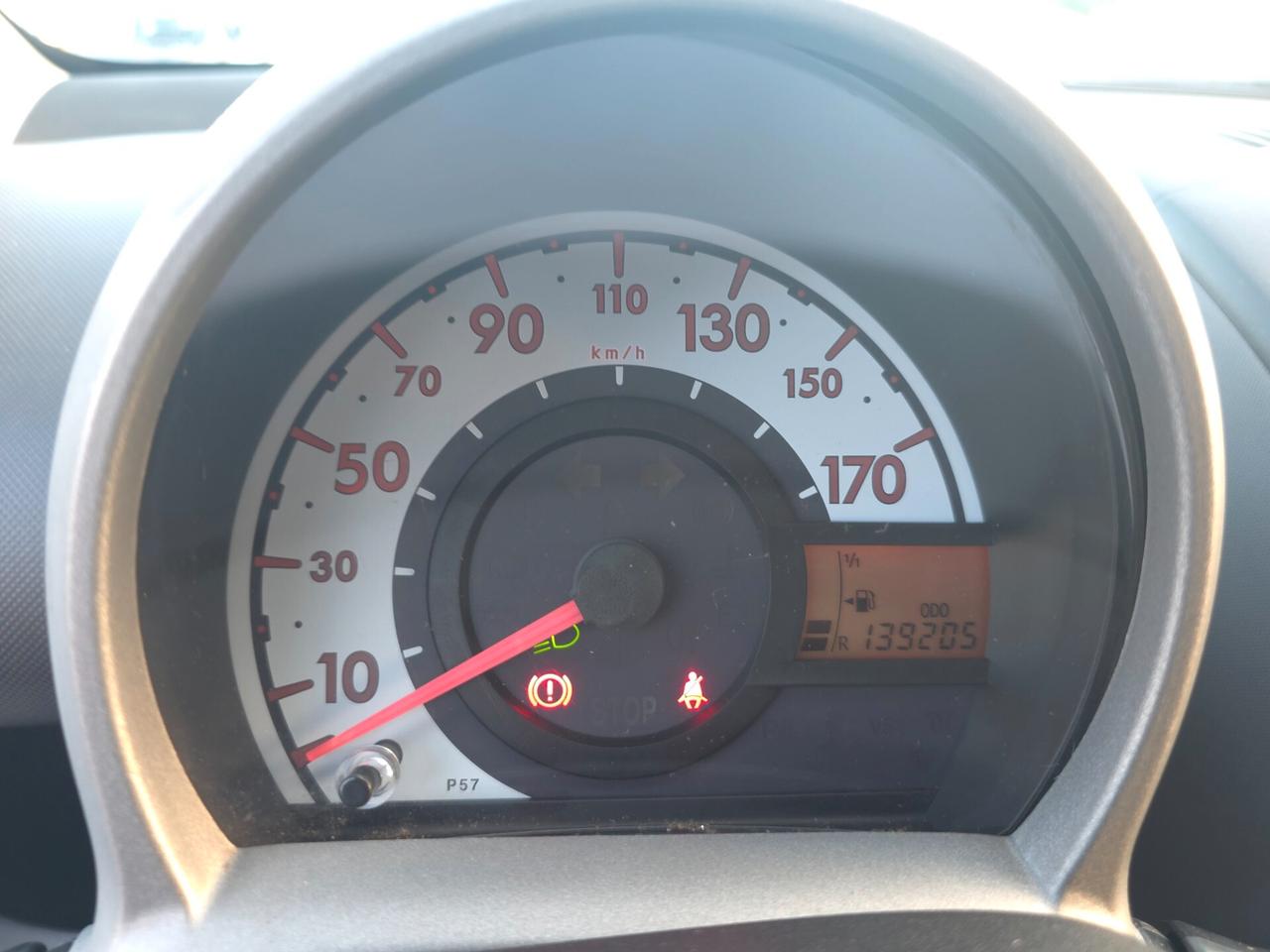 Toyota Aygo 1.0 12V VVT-i 5 porte Sol