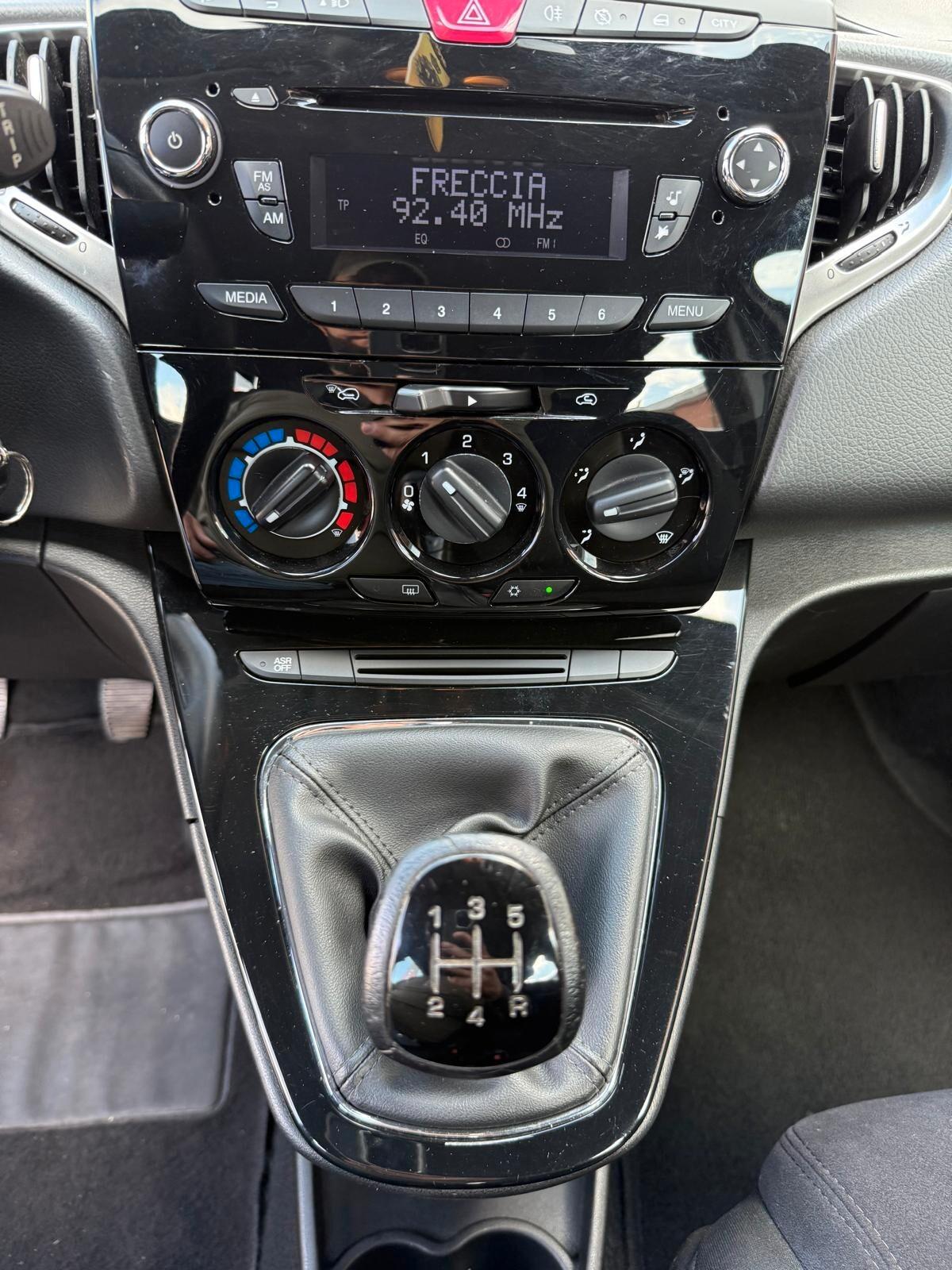 Lancia Ypsilon 1.3 MJT 16V 95 CV 5 porte S&S Platinum