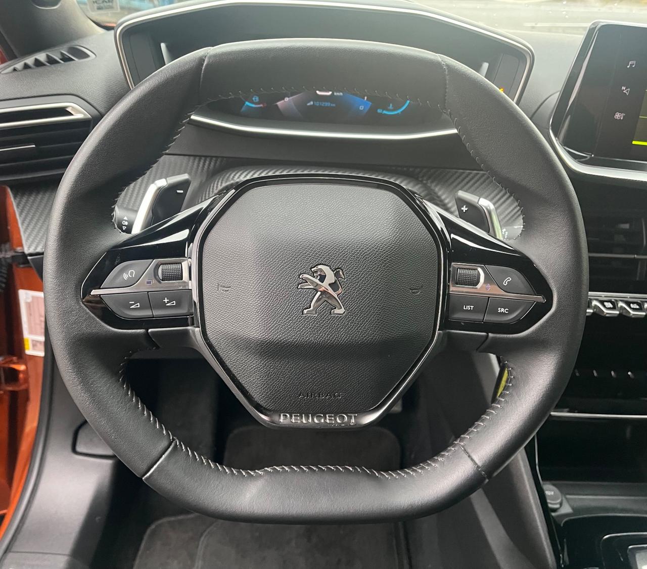 Peugeot 2008 BlueHDi 130 EAT8 Allure-Km101000-