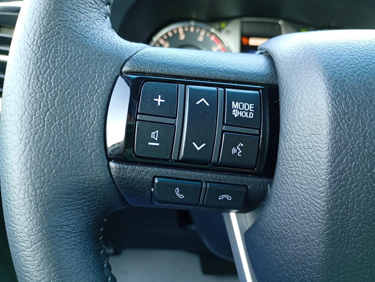 Toyota Hilux HYLUX 2.8 D4D 48W A/T 4WD double cab EXECUTIVE