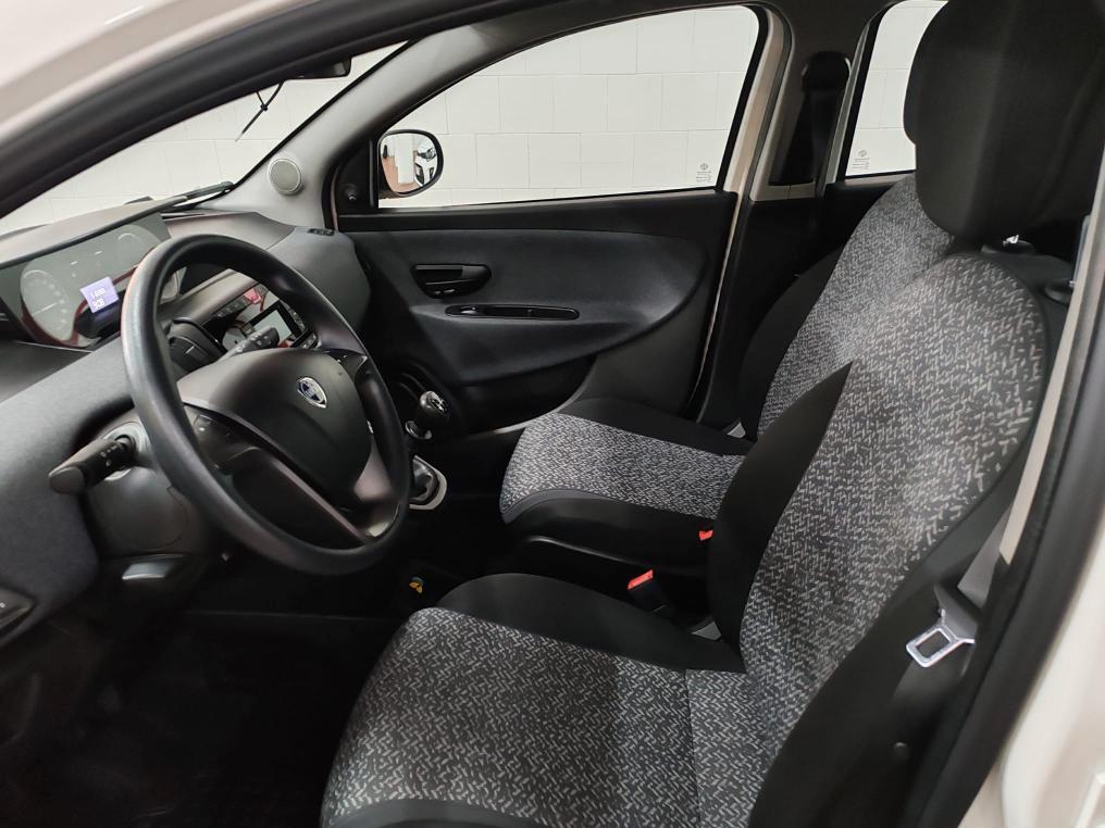 Lancia Ypsilon 1.2 Elefantino Blu 5 POSTI