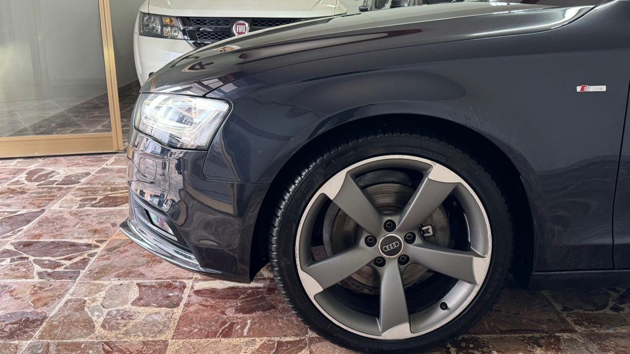 Audi A4 3.0 V6 TDI 245 CV quattro S-LINE