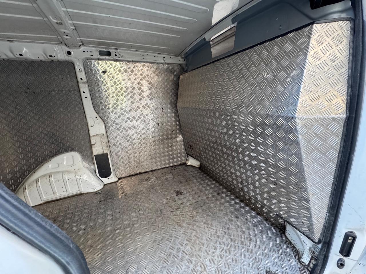 Peugeot export 2.0 tdi 130 cv ice gancio traino