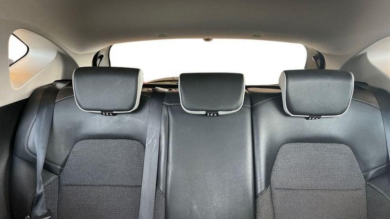 Renault Captur Captur 1.6 E-Tech phev Intens 160cv auto my21