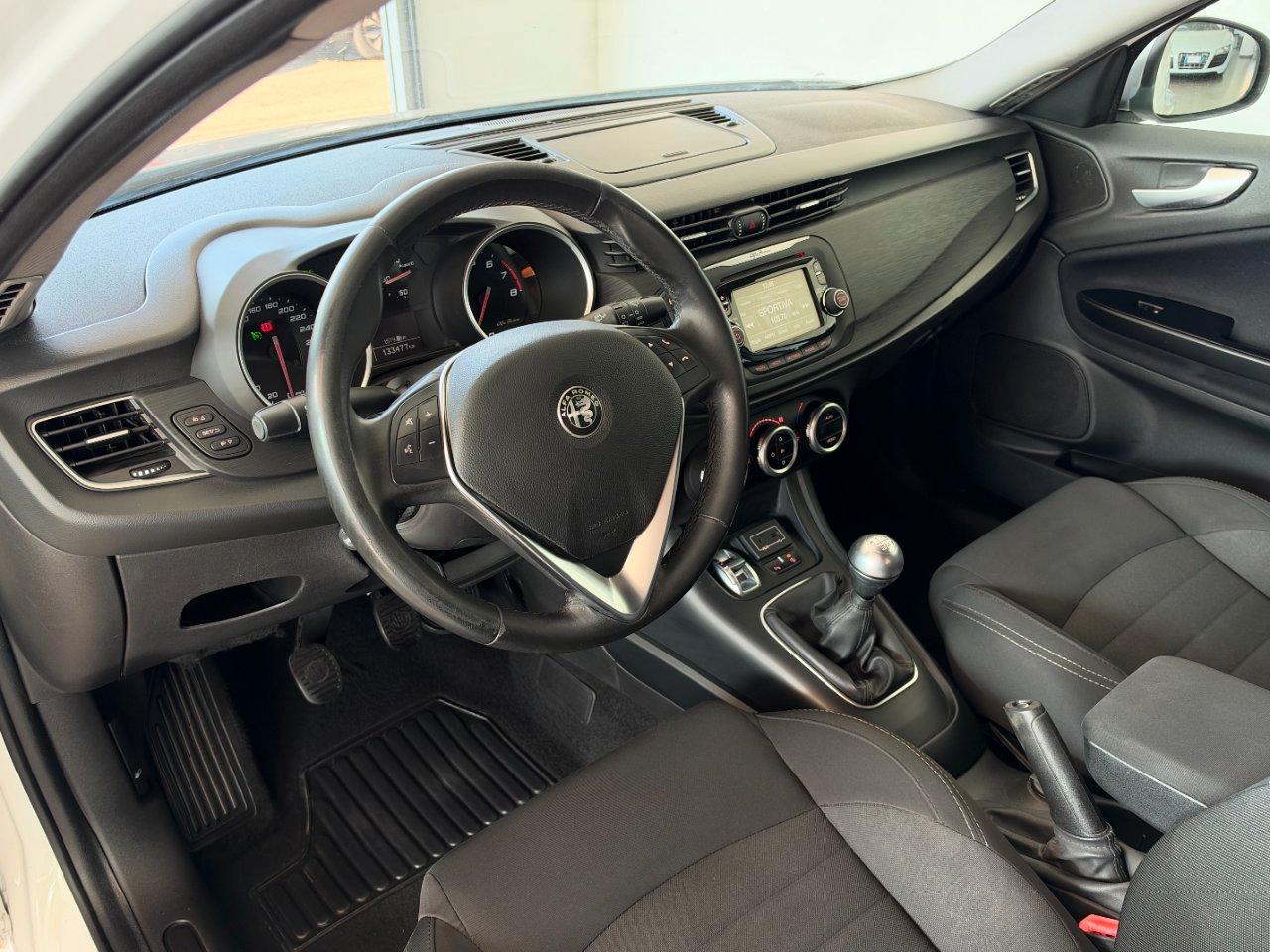 Alfa Romeo Giulietta 1.4 t. Super 120cv