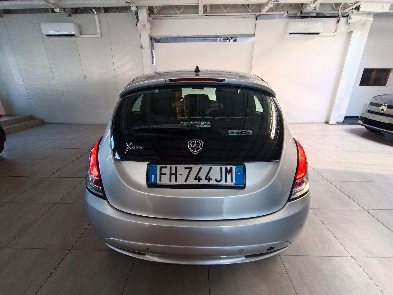 Lancia Ypsilon 5 Porte Ypsilon 1.2 Gold 69cv