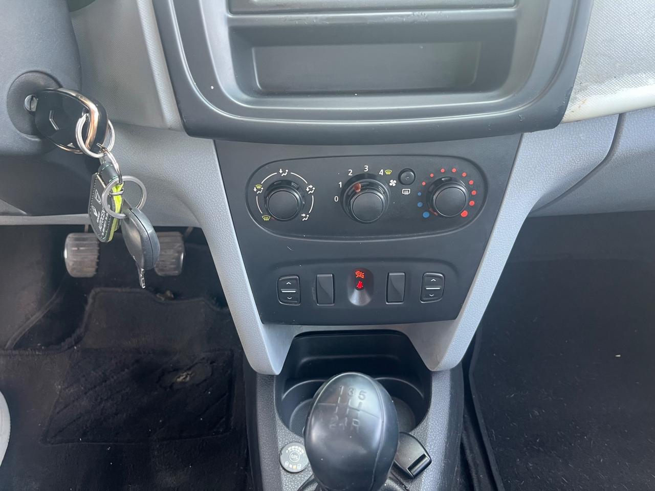 Dacia Sandero 1.2 GPL 75CV Ambiance 2014 177.000 KM