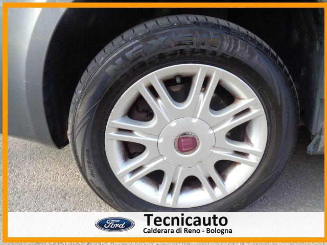 FIAT Multipla 1.6 16V Natural Power Dynamic