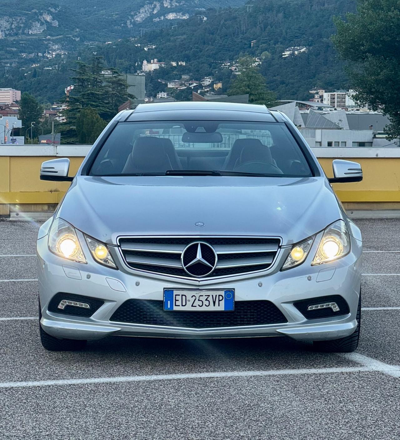 Mercedes-benz E220 AMG FULL OPTIONAL