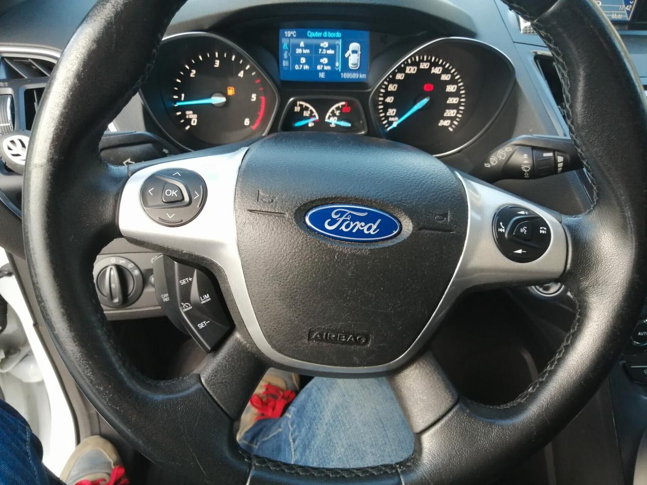 Ford Kuga 2.0 TDCI 140 CV 4WD Titanium