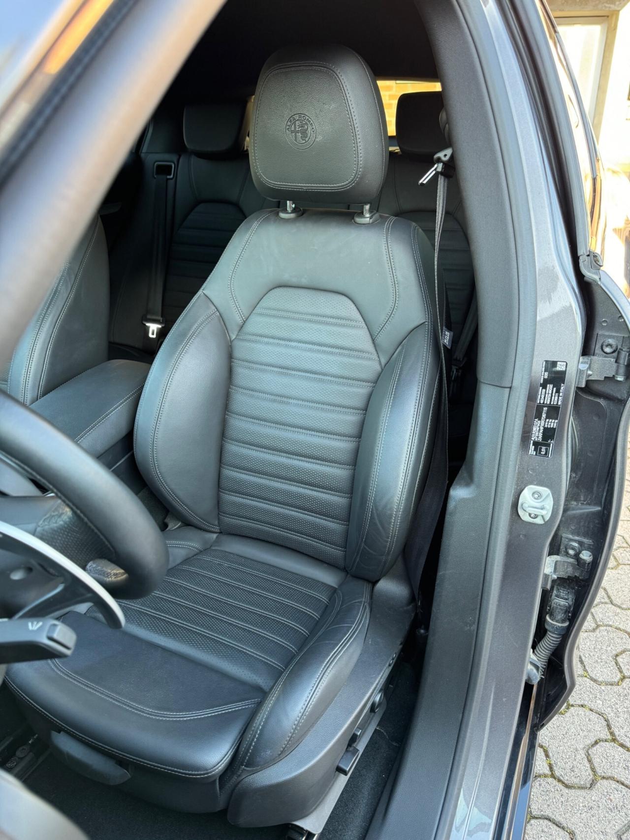 Alfa Romeo Stelvio 2.2 Turbodiesel 210 CV AT8 Q4 Veloce
