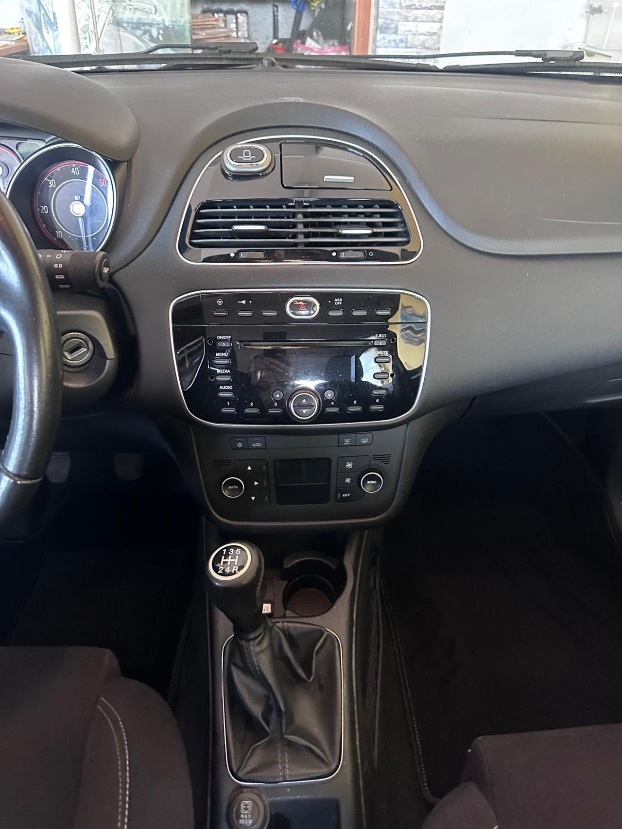 Fiat Punto 1.3diesel 75CV 5 porte Lounge + carrello appendice
