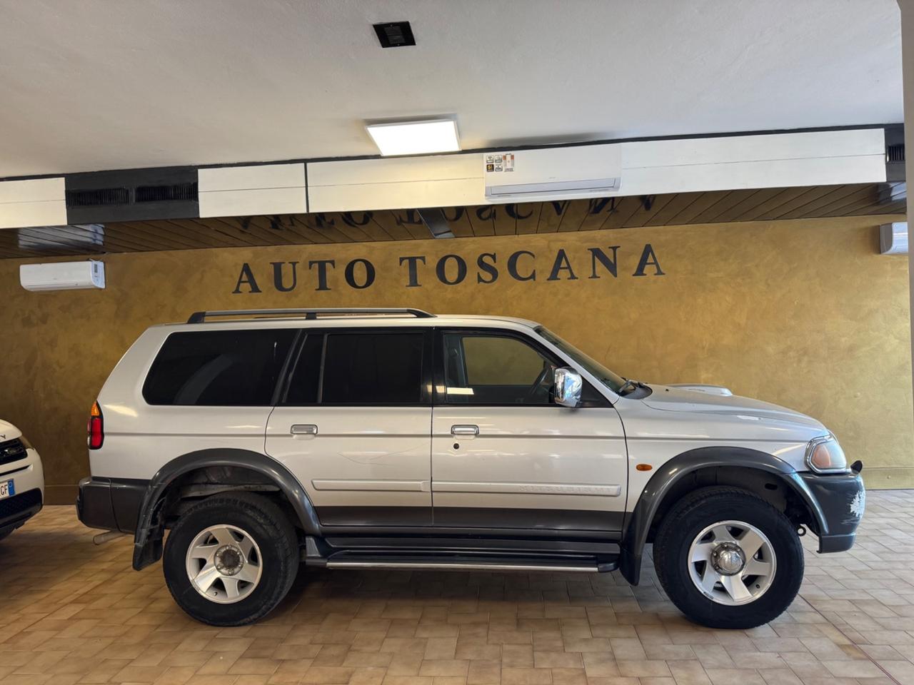 Mitsubishi Pajero Sport 2.5 TDI GLX
