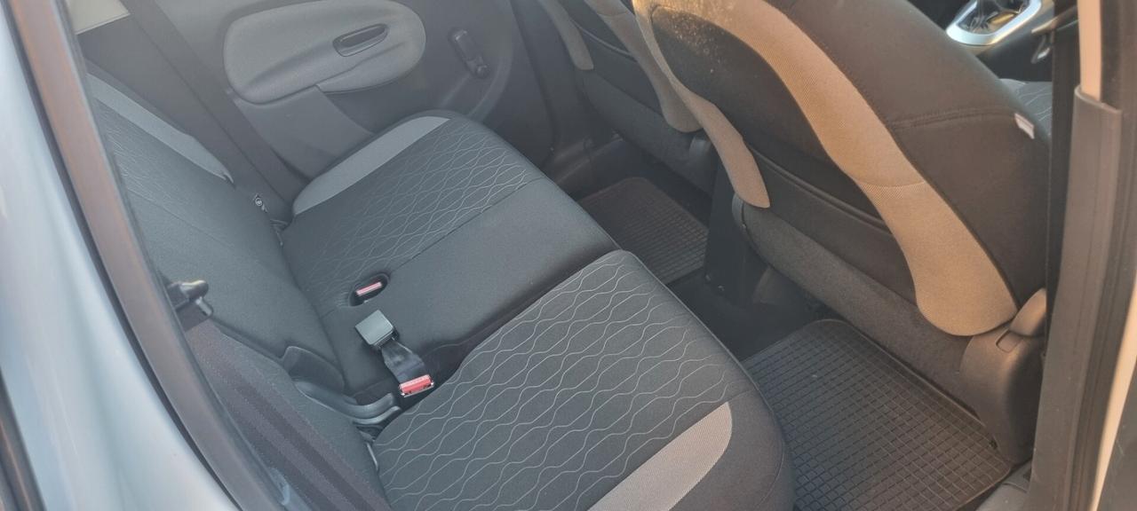 Citroen C3 Picasso 1.4 VTi 95 con gas GPL